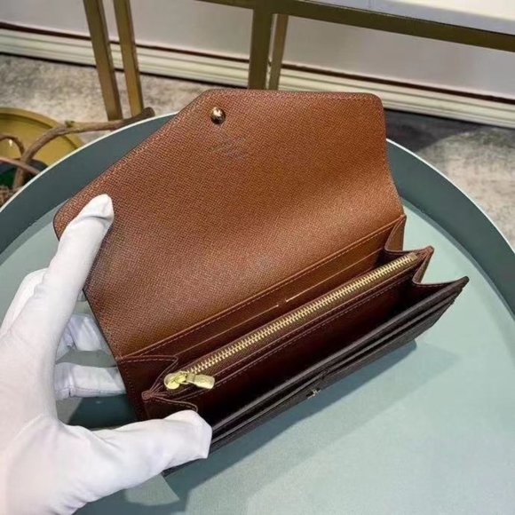 LV Wallet Monogram - Picture 4 of 8